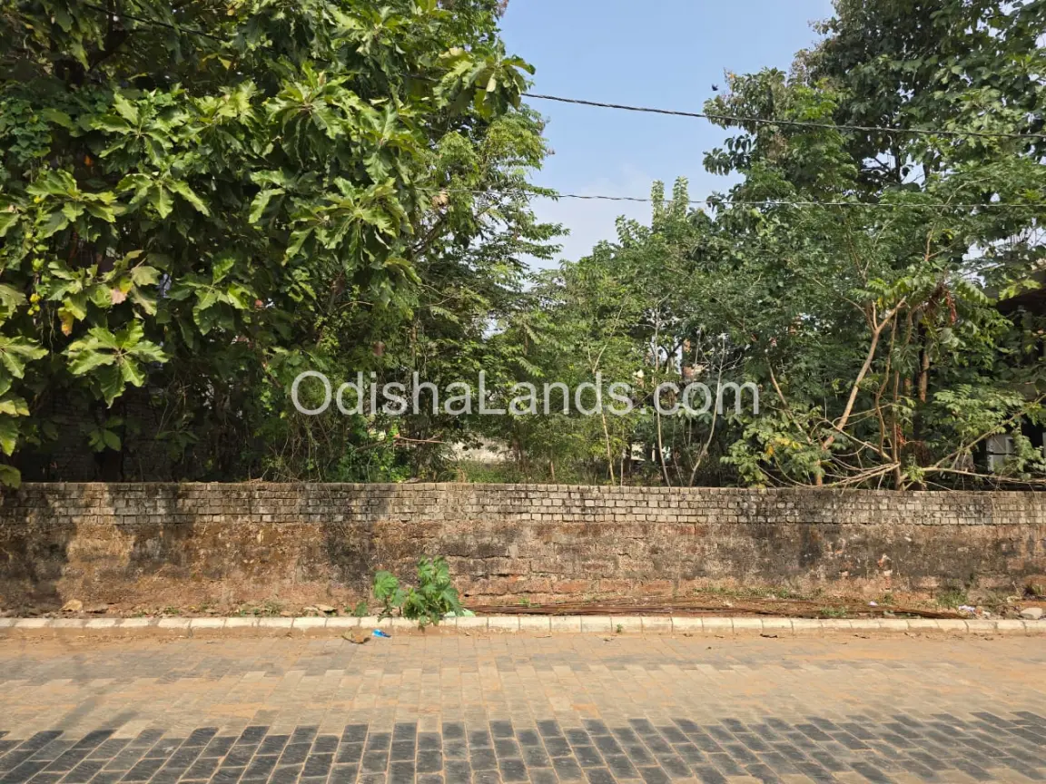 2200 sqft land for sale near Fire station square.