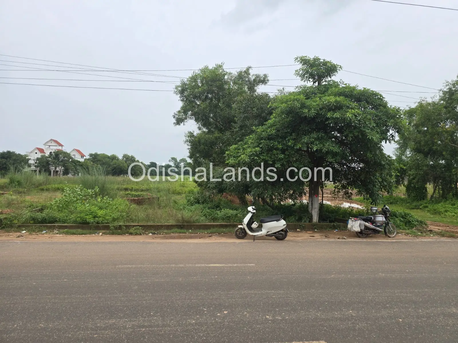 2200 sqft commercial land for sale in nandankanan road.