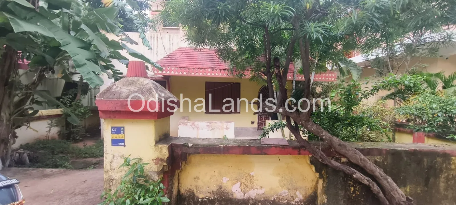2100 sqft land for sale in Patia nearby sai mandir.